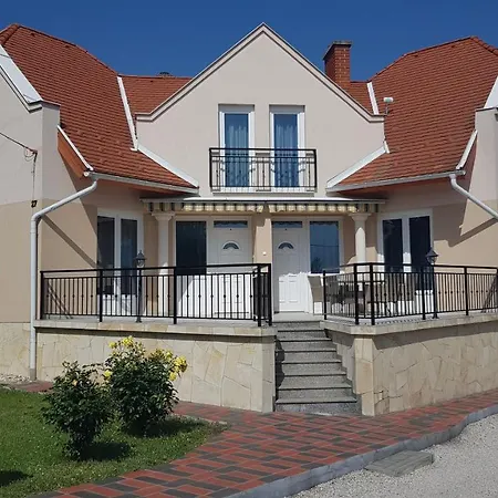 Apartment Royal